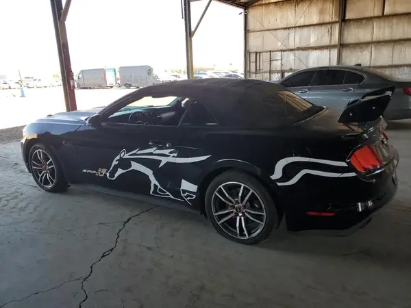 1FATP8UH9G5212938 2016 FORD MUSTANG - Image 2