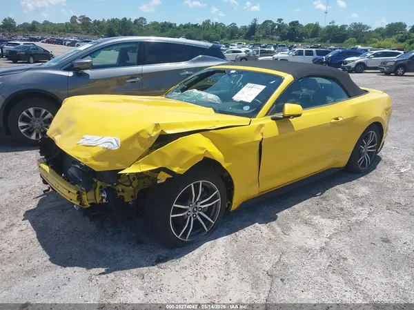 1FATP8UH9G5222000 2016 FORD MUSTANG - Image 2
