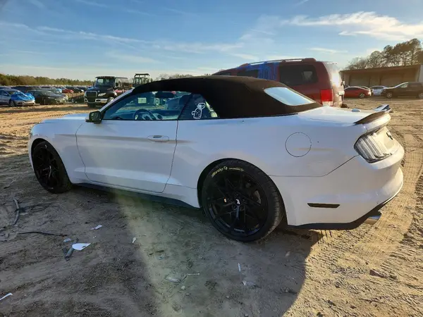 1FATP8UH9G5251710 2016 FORD MUSTANG - Image 2