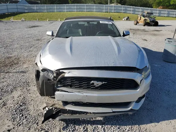 1FATP8UH9G5280947 2016 FORD MUSTANG - Image 2