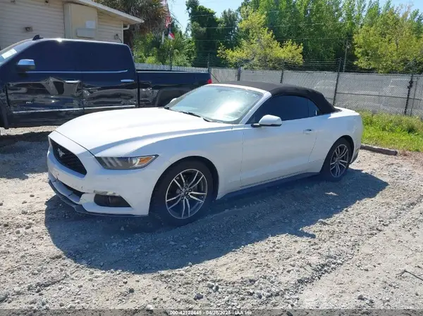 1FATP8UH9G5299482 2016 FORD MUSTANG - Image 2