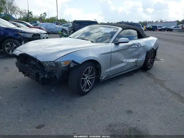 1FATP8UH9H5204145 2017 FORD MUSTANG - Image 2