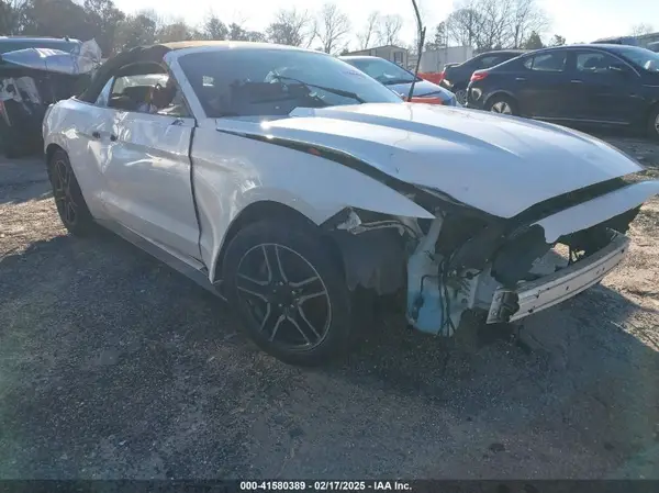 1FATP8UH9H5204503 2017 FORD MUSTANG - Image 1