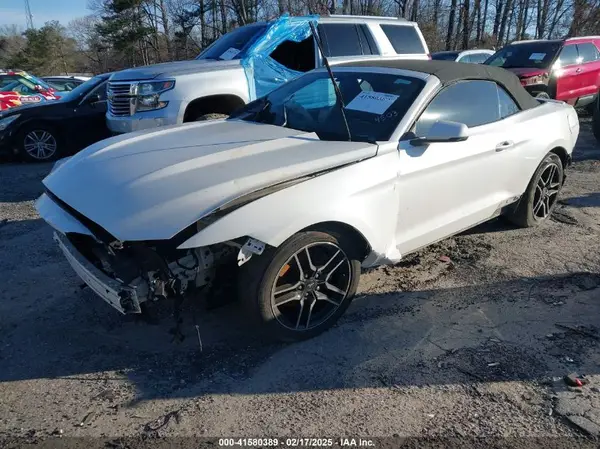 1FATP8UH9H5204503 2017 FORD MUSTANG - Image 2