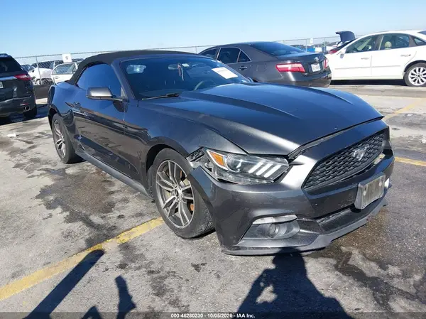 1FATP8UH9H5217915 2017 FORD MUSTANG - Image 1