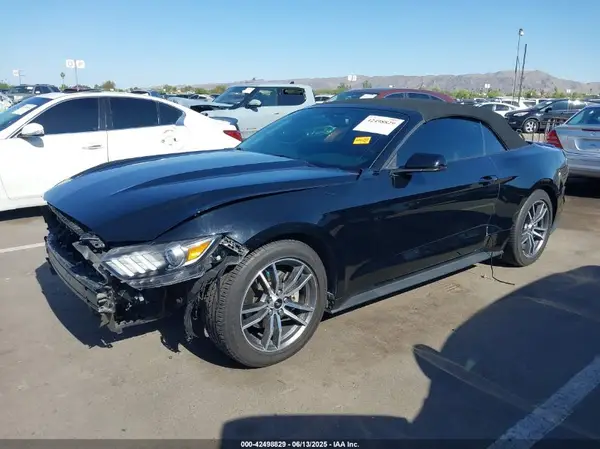 1FATP8UH9H5266676 2017 FORD MUSTANG - Image 2