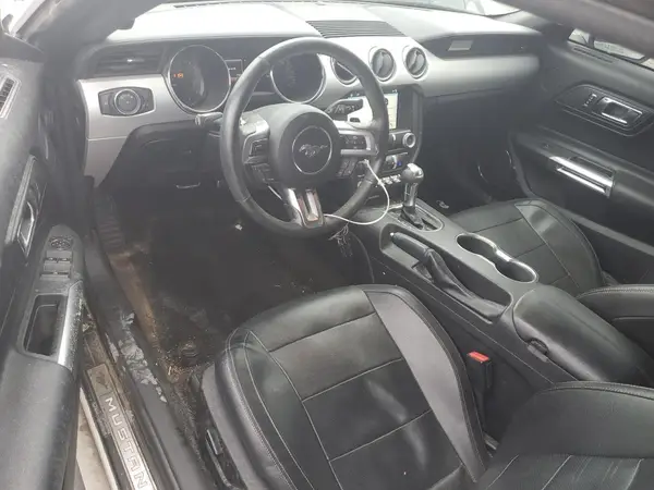 1FATP8UH9H5307713 2017 FORD MUSTANG - Image 8