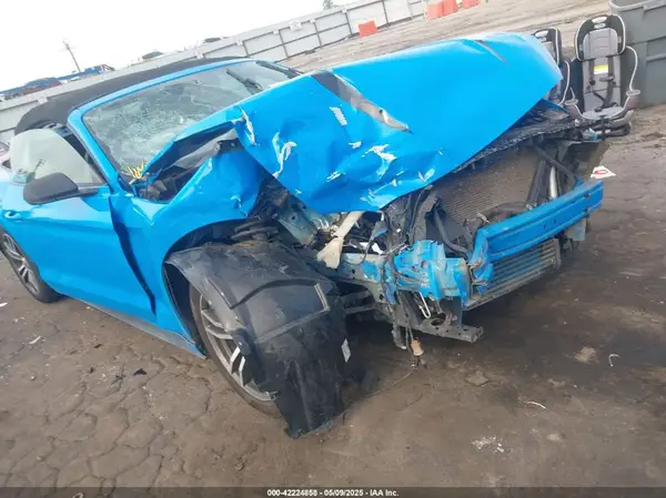 1FATP8UH9H5320476 2017 FORD MUSTANG - Image 1