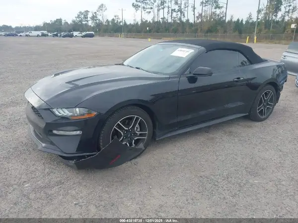 1FATP8UH9J5111082 2018 FORD MUSTANG - Image 2