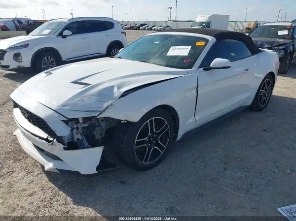 1FATP8UH9J5111096 2018 FORD MUSTANG - Image 2