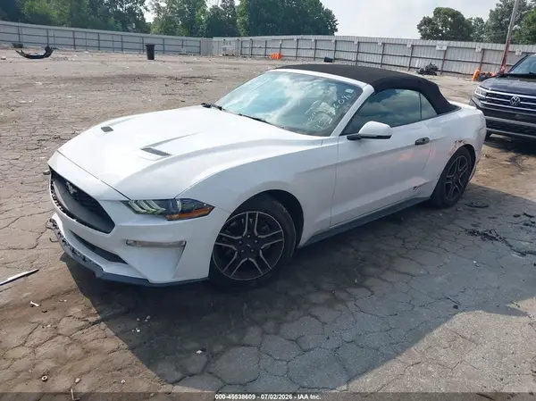 1FATP8UH9J5132725 2018 FORD MUSTANG - Image 2