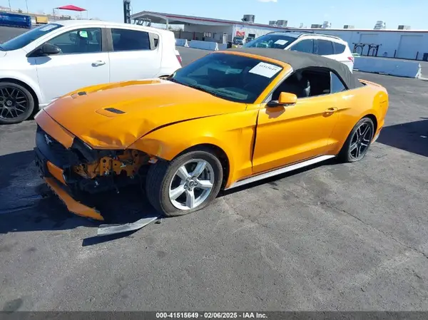 1FATP8UH9J5154546 2018 FORD MUSTANG - Image 2