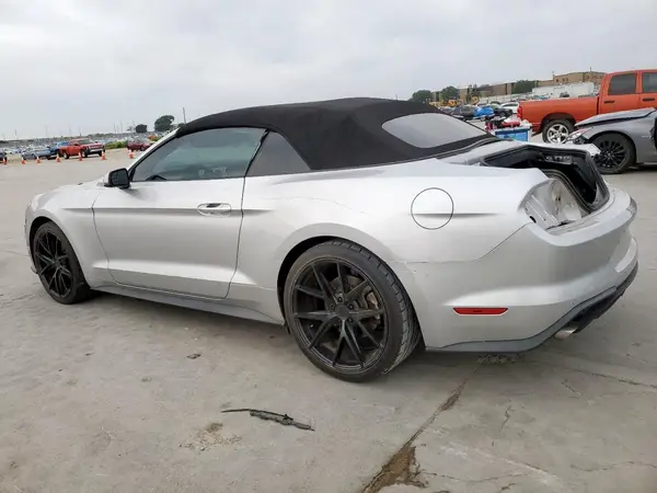 1FATP8UH9K5171896 2019 FORD MUSTANG - Image 2