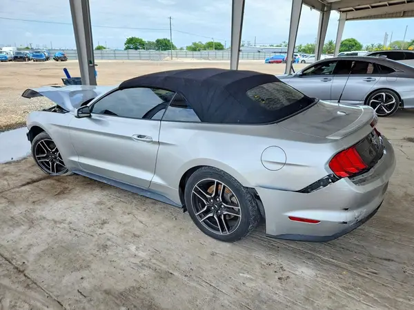 1FATP8UH9K5179304 2019 FORD MUSTANG - Image 2