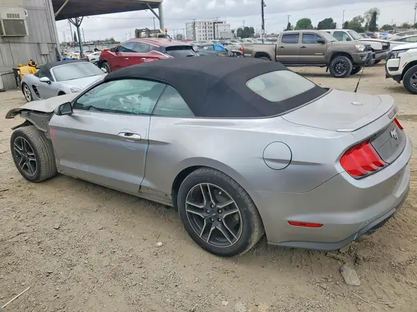 1FATP8UH9L5105950 2020 FORD MUSTANG - Image 2