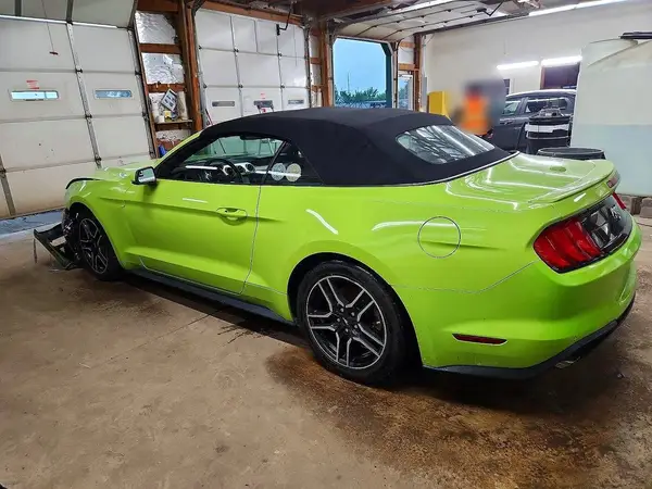 1FATP8UH9L5113157 2020 FORD MUSTANG - Image 2