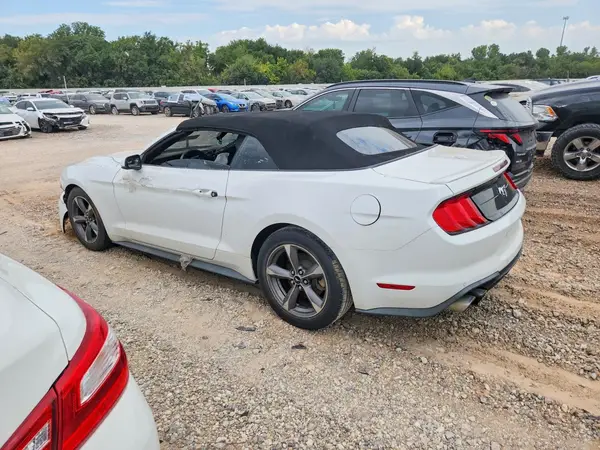 1FATP8UH9L5113580 2020 FORD MUSTANG - Image 2