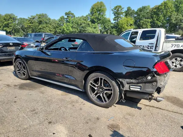 1FATP8UH9L5119458 2020 FORD MUSTANG - Image 2