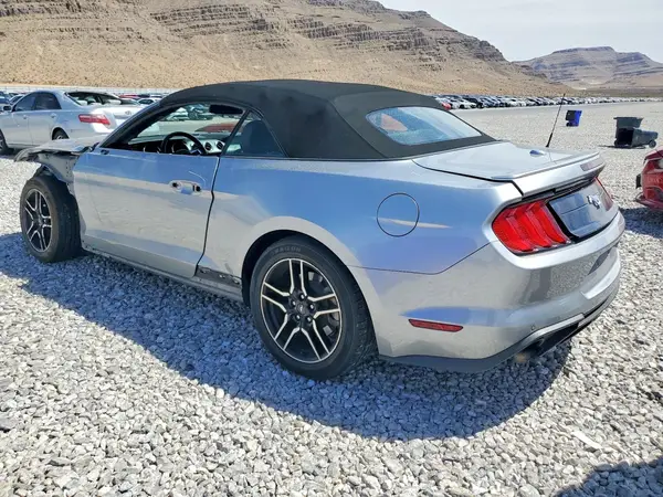 1FATP8UH9L5126068 2020 FORD MUSTANG - Image 2