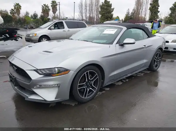 1FATP8UH9L5131366 2020 FORD MUSTANG - Image 2