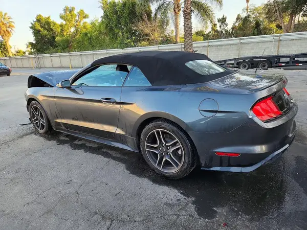 1FATP8UH9L5134445 2020 FORD MUSTANG - Image 2
