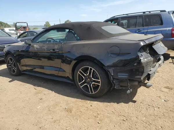 1FATP8UH9L5135689 2020 FORD MUSTANG - Image 2