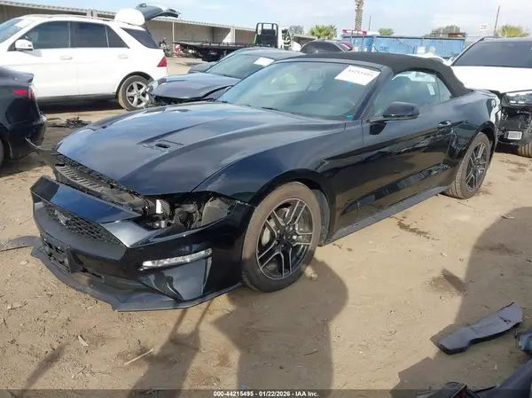 1FATP8UH9L5136583 2020 FORD MUSTANG - Image 2