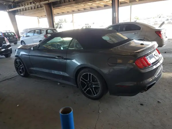 1FATP8UH9L5146983 2020 FORD MUSTANG - Image 2