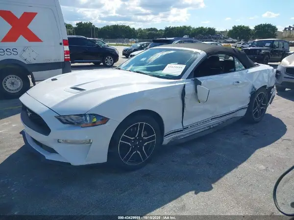1FATP8UH9L5147874 2020 FORD MUSTANG - Image 2