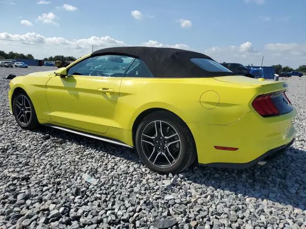 1FATP8UH9M5103343 2021 FORD MUSTANG - Image 2