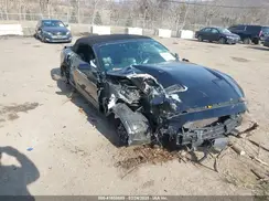 1FATP8UH9M5103925 2021 FORD MUSTANG
