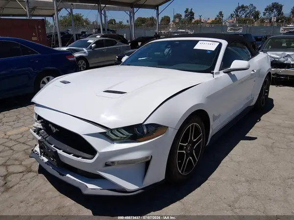 1FATP8UH9M5121356 2021 FORD MUSTANG - Image 2