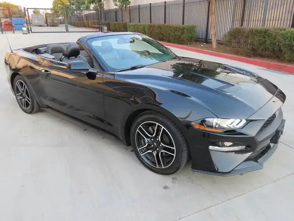 1FATP8UH9N5100718 2022 FORD MUSTANG - Image 1