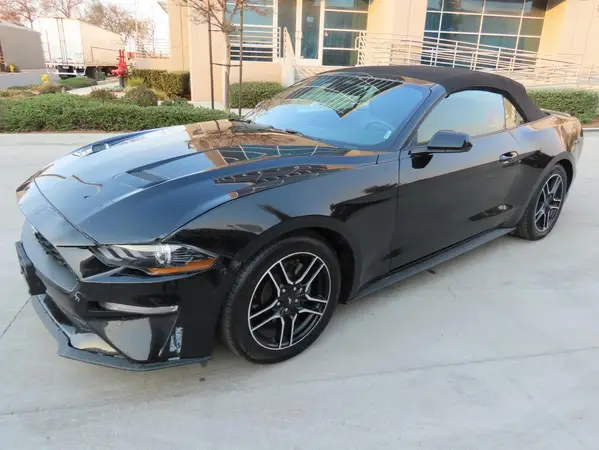 1FATP8UH9N5100718 2022 FORD MUSTANG - Image 2