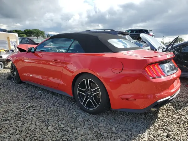 1FATP8UH9N5103831 2022 FORD MUSTANG - Image 2