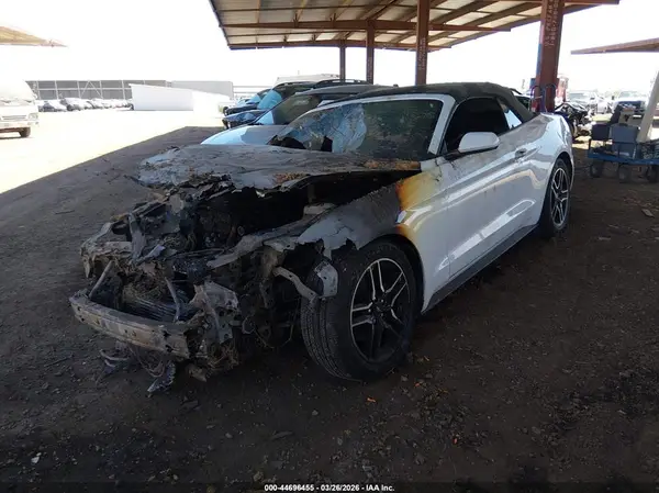 1FATP8UH9N5106860 2022 FORD MUSTANG - Image 2