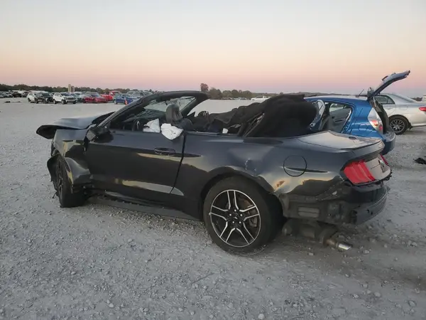 1FATP8UH9N5116322 2022 FORD MUSTANG - Image 2