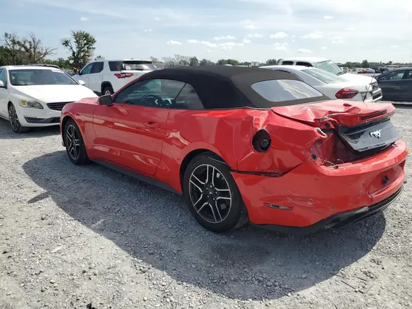 1FATP8UH9N5135288 2022 FORD MUSTANG - Image 2