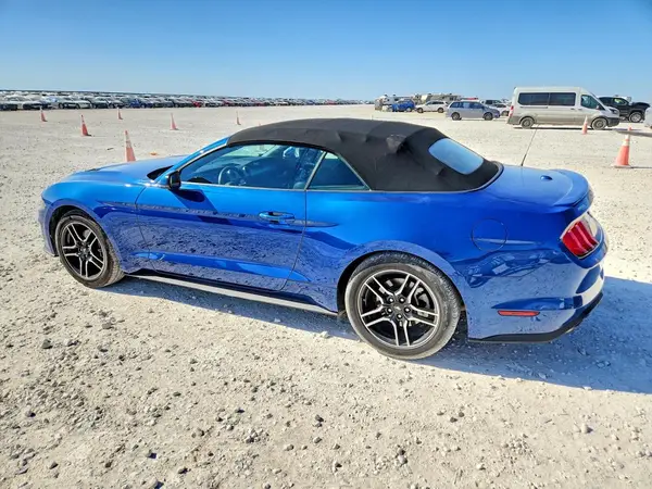 1FATP8UH9N5148283 2022 FORD MUSTANG - Image 2