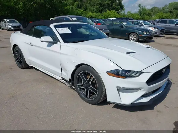 1FATP8UH9P5103184 2023 FORD MUSTANG - Image 1