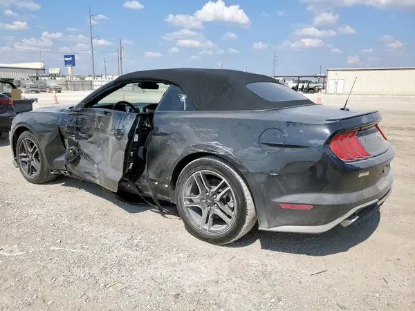 1FATP8UH9P5103685 2023 FORD MUSTANG - Image 2
