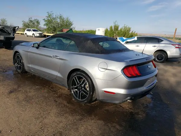 1FATP8UH9P5110779 2023 FORD MUSTANG - Image 2