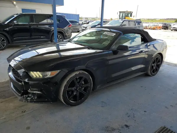 1FATP8UHXH5218703 2017 FORD MUSTANG - Image 1