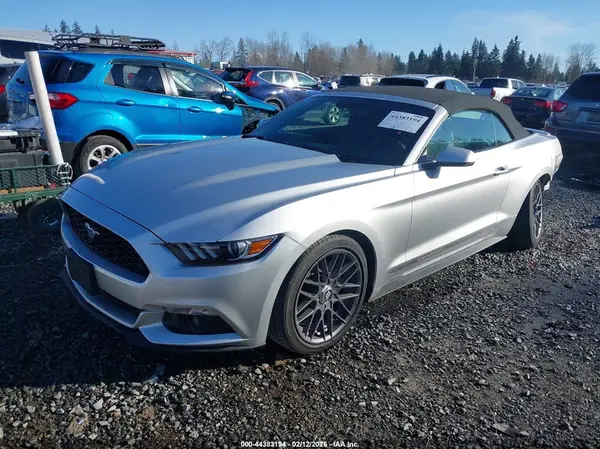 1FATP8UHXH5310099 2017 FORD MUSTANG - Image 2