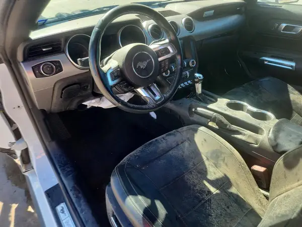 1FATP8UHXJ5110202 2018 FORD MUSTANG - Image 8