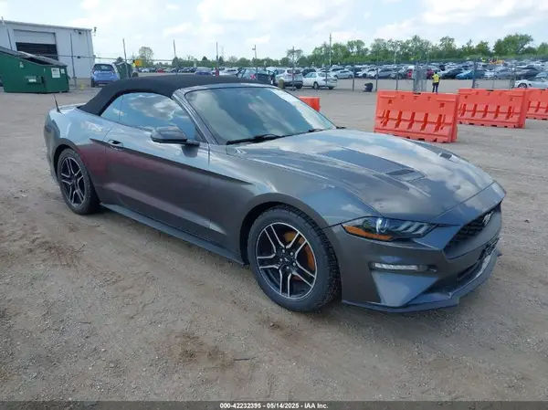 1FATP8UHXJ5117800 2018 FORD MUSTANG - Image 1