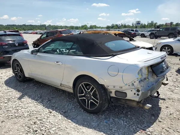 1FATP8UHXJ5132619 2018 FORD MUSTANG - Image 2