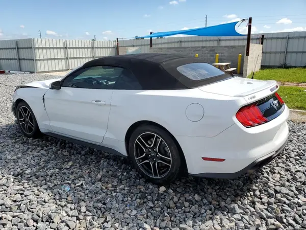 1FATP8UHXJ5139098 2018 FORD MUSTANG - Image 2