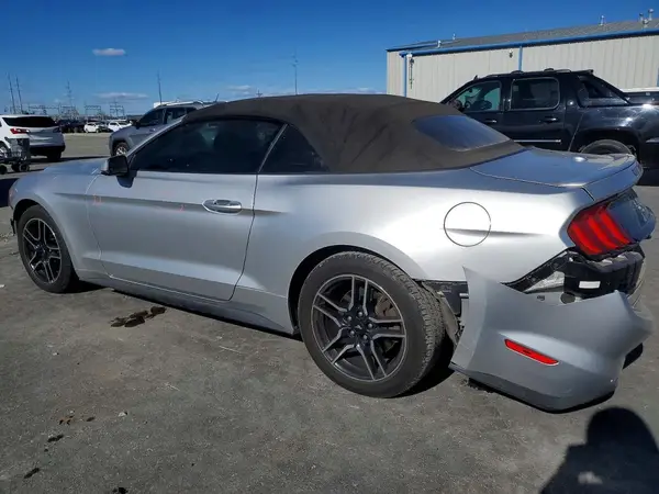 1FATP8UHXJ5155172 2018 FORD MUSTANG - Image 2