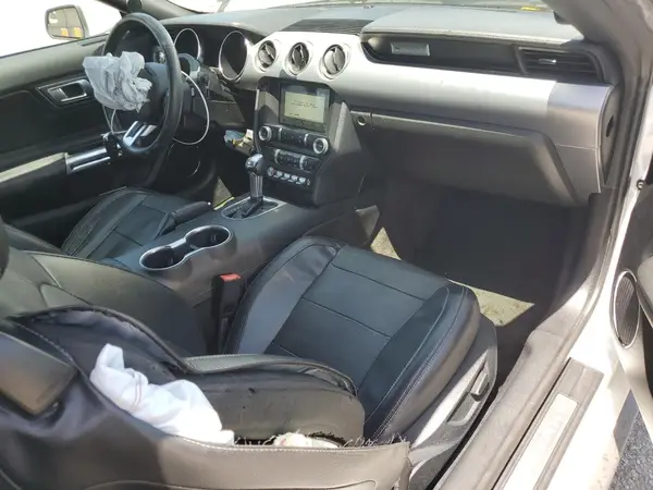 1FATP8UHXJ5155575 2018 FORD MUSTANG - Image 8
